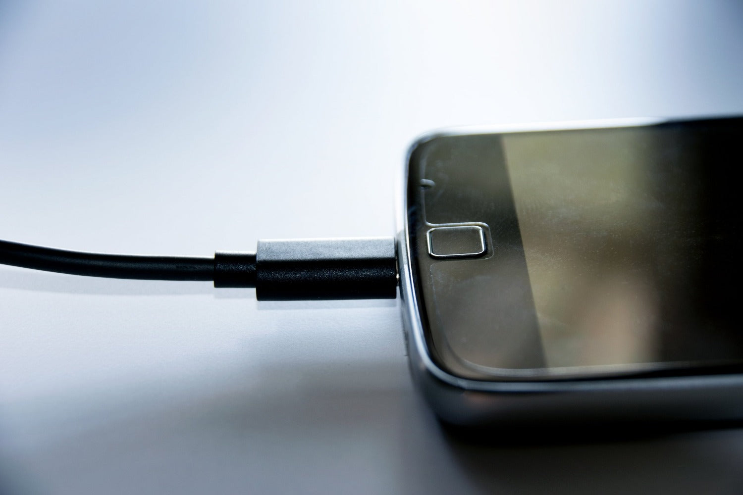 Plug-and-play sync and charge solution for Type-C