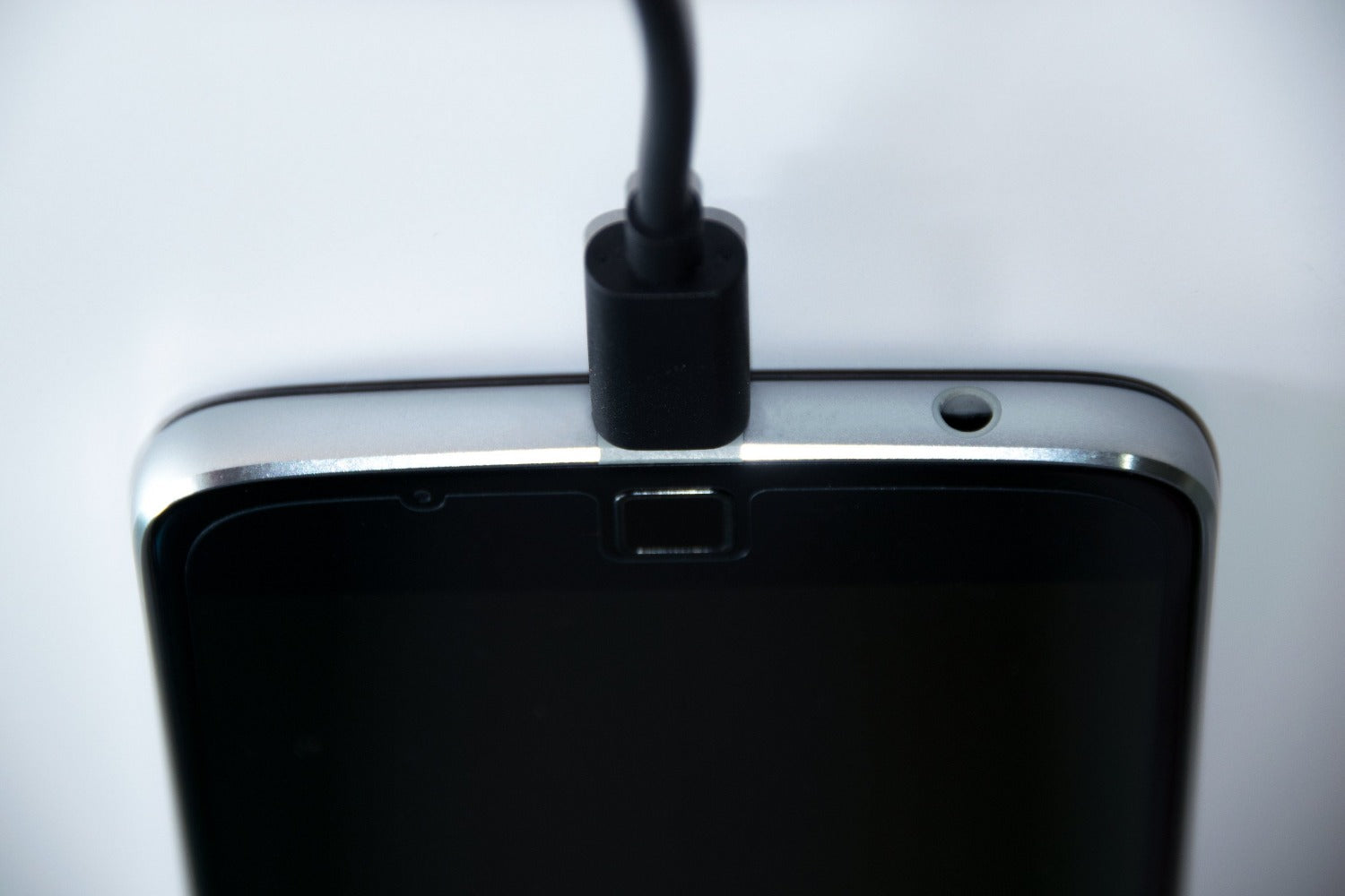High-quality data transfer with C-USB-T-C-BLK